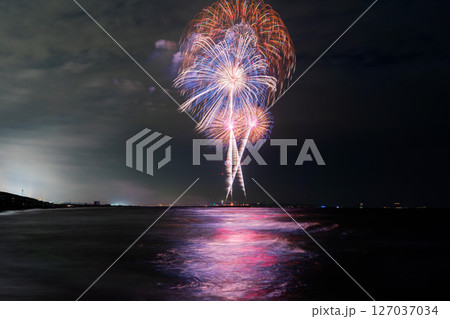 《神奈川県》茅ヶ崎サザン芸術花火2025 《神奈川県》茅ヶ崎サザン芸術花火2025 127037034