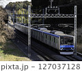 山の中を走る新しい東武野田線 127037128