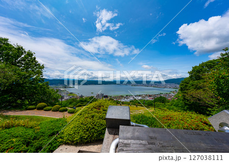 長野県 高台から見た諏訪湖 127038111