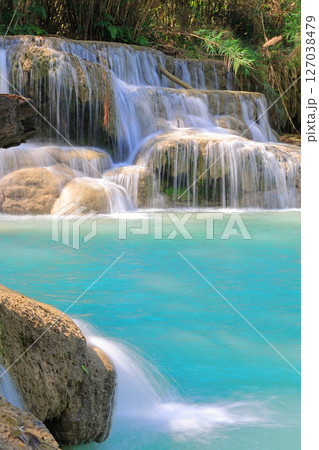 タート・クアンシーの滝 127038479