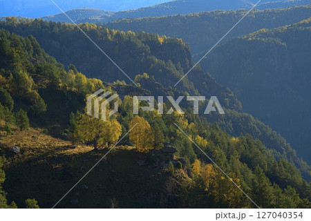 view of the Caucasus mountains 127040354