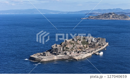 【長崎・端島】 海に眠るダイヤモンド<軍艦島> 【長崎・端島】 海に眠るダイヤモンド<軍艦島> 127040659