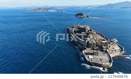 【長崎・端島】 海に眠るダイヤモンド<軍艦島> 【長崎・端島】 海に眠るダイヤモンド<軍艦島> 127040676