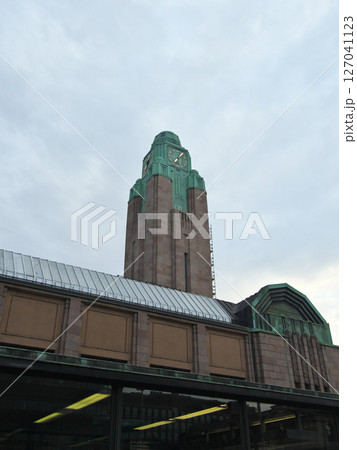 フィンランド ヘルシンキ中央駅 5月曇り フィンランド ヘルシンキ中央駅 5月曇り 127041123