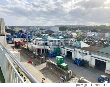 亀徳港・徳之島(鹿児島県・徳之島町) 亀徳港・徳之島(鹿児島県・徳之島町) 127041917