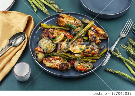 Delicious roasted chicken wings. 127045032