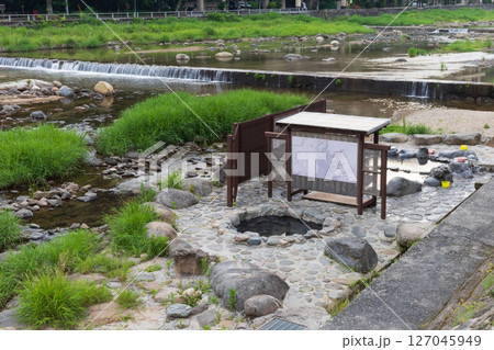 日本の鳥取県の三朝温泉の懐かしい風景 127045949