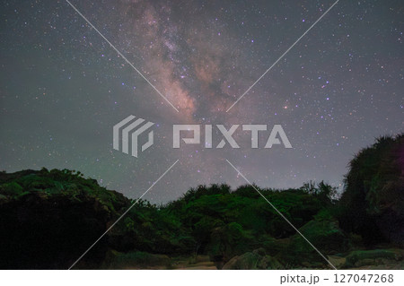 日本の鹿児島県の徳之島の美しい星空 127047268