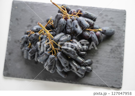 オーストラリア産ブドウ解禁　スイートアファイヤ 127047958