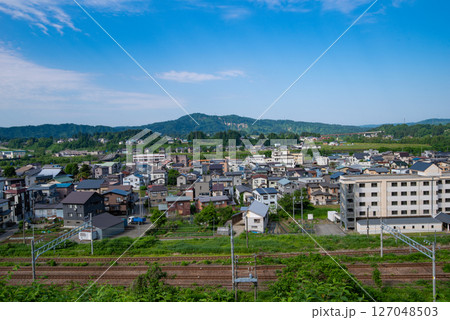 郊外から望む住宅地（長岡市川口） 127048503
