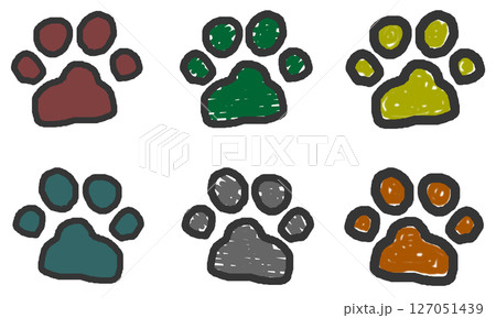 動物やペットの犬猫が歩いた肉球の可愛いイラスト 動物やペットの犬猫が歩いた肉球の可愛いイラスト 127051439