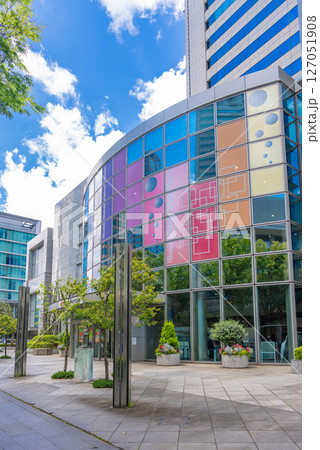 【縦写真】三菱みなとみらい技術館 127051908