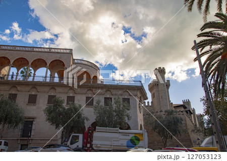 スペインバルセロナ付近にあるマヨルカ島のきれいな街並み 127053123