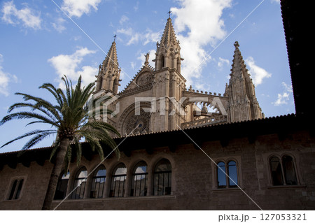 スペインバルセロナの近くのマヨルカ島の風景 127053321