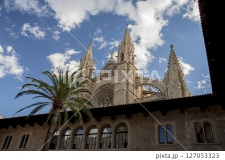スペインバルセロナの近くのマヨルカ島の風景 スペインバルセロナの近くのマヨルカ島の風景 127053323