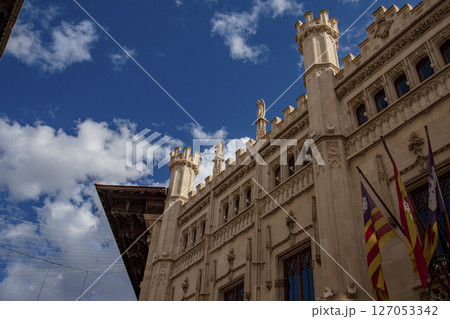 スペインバルセロナの近くのマヨルカ島の風景 127053342