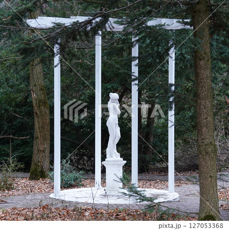 Kyiv, Ukraine January 27, 2025:  Sculpture of a naked girl on the territory of the Botanical Garden of the National University of Life and Environmental Sciences of Ukraine 127053368