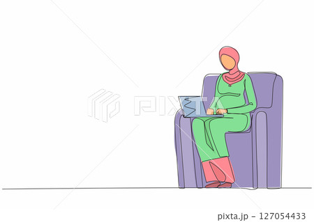 Continuous one line drawing healthy Arabian pregnant woman sitting on sofa at home working on her laptop during her maternity leave before giving birth to baby. Single line design vector illustration 127054433