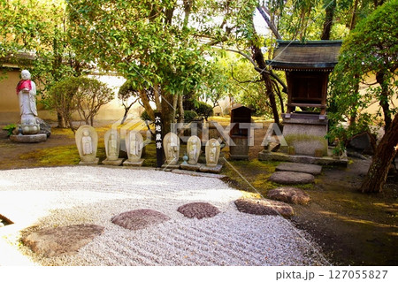 京都府　東寺 観智院・六地蔵尊　京都市 南区 九条町　2022年2月 127055827