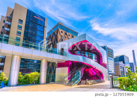 日本の東京都市景観　渋谷サクラステージ・にぎわいSTAGEやビル群などを望む 127055909