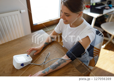 Monitoring Blood Pressure at Home Utilizing Digital Equipment for Better Health Awareness Monitoring Blood Pressure at Home Utilizing Digital Equipment for Better Health Awareness 127056169