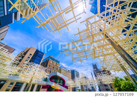 日本の東京都市景観 渋谷サクラステージ・にぎわいSTAGEやビル群などを望む 日本の東京都市景観 渋谷サクラステージ・にぎわいSTAGEやビル群などを望む 127057109