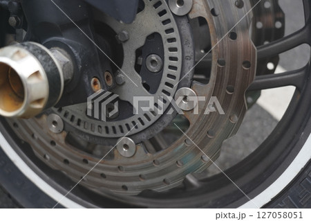 オートバイ 単車 モーターサイクル 127058051