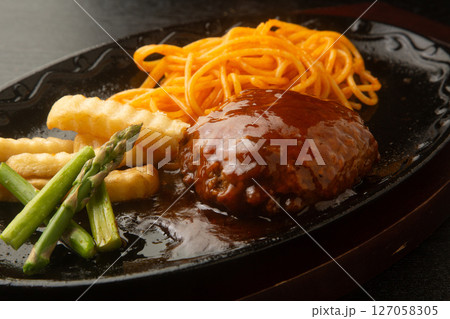 ハンバーグ 127058305