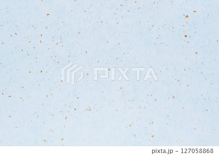 金箔銀箔の入ったブルーの和紙の背景 127058868