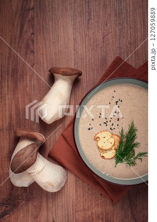 mushroom cream soup, with dill and bruschetta, mushroom eringi, mushroom cream soup, with dill and bruschetta, mushroom eringi, 127059889