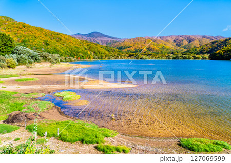 福島 紅葉の桧原湖 福島 紅葉の桧原湖 127069599