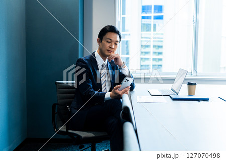 ビジネスパーソン 127070498