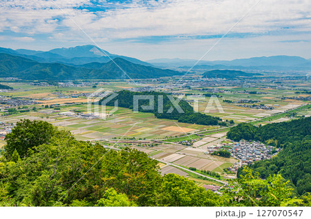 賤ヶ岳山頂からの展望　滋賀県長浜市 127070547