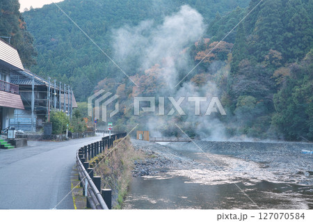 【川湯温泉 (仙人風呂)(早朝)】 和歌山県田辺市本宮町川湯　 127070584
