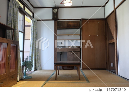 多摩平団地テラスハウスの復元室内 127071240
