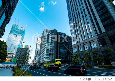 東京駅周辺の高層ビル群 呉服橋交差点 2025.04 d-5 ライトカラー 東京駅周辺の高層ビル群 呉服橋交差点 2025.04 d-5 ライトカラー 127073292