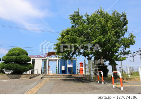 福島　相馬　丸ポストのある風景（磐城太田駅前） 127074386