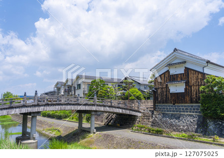 京都 八幡市 放生川に架かる安居橋 京都 八幡市 放生川に架かる安居橋 127075025