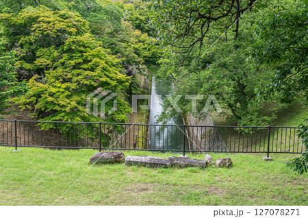 琵琶湖疏水　第一トンネル出口付近　京都市 127078271