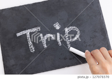 tripと書かれたボード tripと書かれたボード 127078370