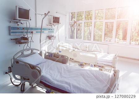 Interior of reanimation room in modern clinic 127080229
