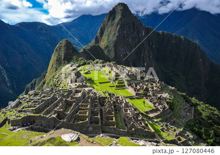 南米ペルーのマチュピチュ遺跡 127080446