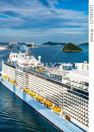 長崎港客船入港(Spectrum of the Seas)女神大橋から【長崎市】 長崎港客船入港(Spectrum of the Seas)女神大橋から【長崎市】 127081871