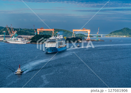 長崎港客船入港(Spectrum of the Seas)女神大橋から【長崎市】 長崎港客船入港(Spectrum of the Seas)女神大橋から【長崎市】 127081906