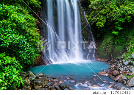 新緑の丸尾滝 【鹿児島県霧島市】 新緑の丸尾滝 【鹿児島県霧島市】 127082436