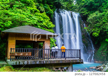 新緑の丸尾滝　【鹿児島県霧島市】 127082458