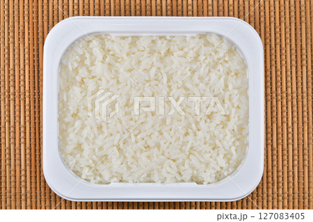 パックご飯 127083405