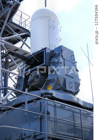 練習艦『しまかぜ』に搭載される… Mk.15 高性能20mm機関砲・CIWS 127084366