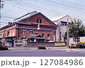 広島電鉄の本社に残る被爆建物(1992年撮影、広島市中区) 127084986