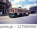 広島駅を出発する広電の被爆電車653号(1992年撮影) 127084988